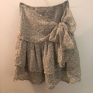 loose mini skirt